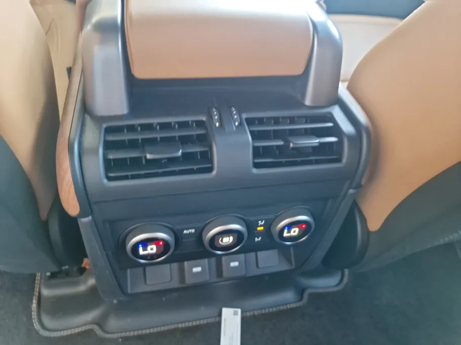 2023 Land Rover Defender P400 S  