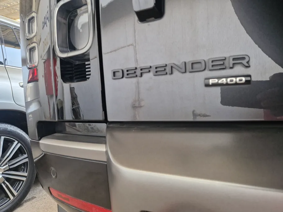 2023 Land Rover Defender P400 S  