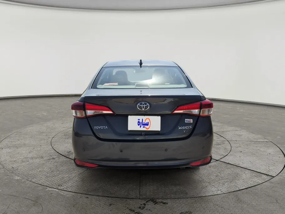 2022 Toyota Yaris  Y 