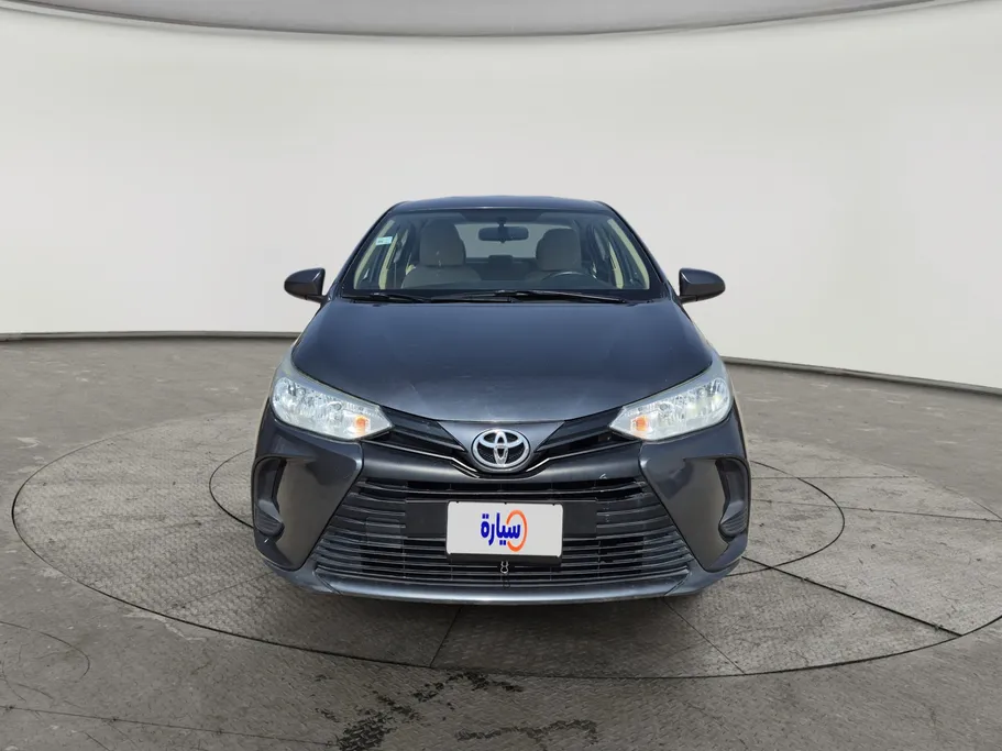 2022 Toyota Yaris  Y 