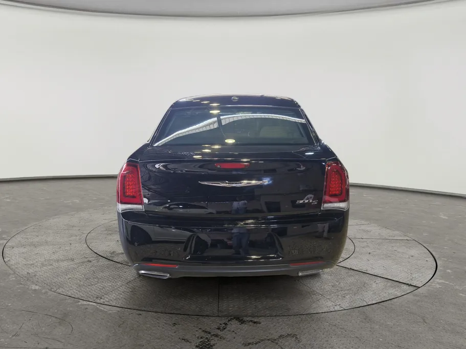 2021 Chrysler 300 S 