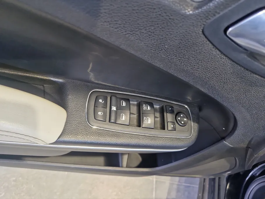 2021 Chrysler 300 S 