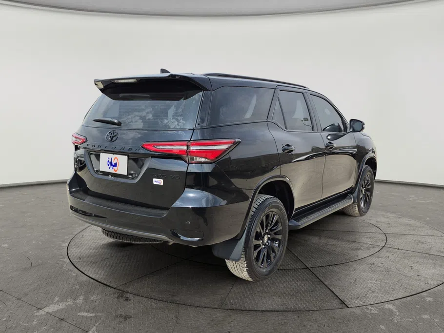 2025 Toyota Fortuner VX3 