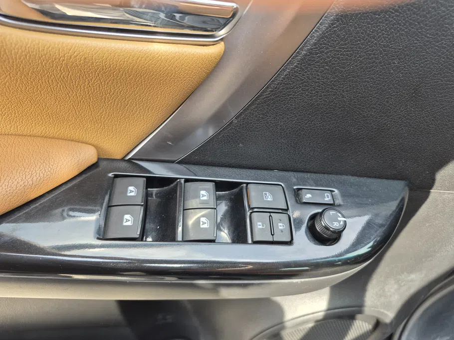 2025 Toyota Fortuner VX3 