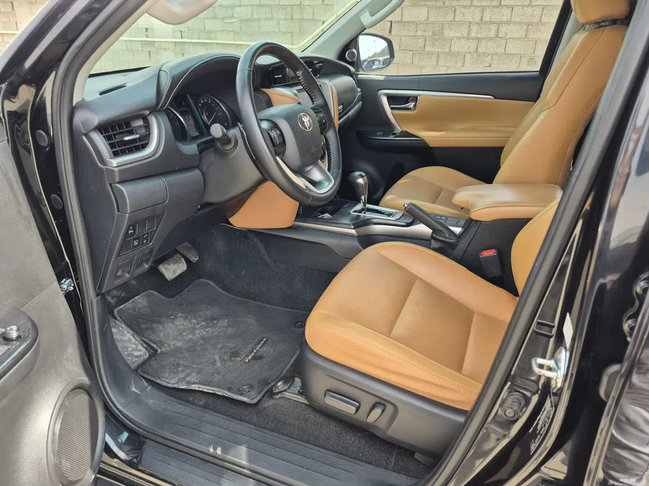2025 Toyota Fortuner VX3 