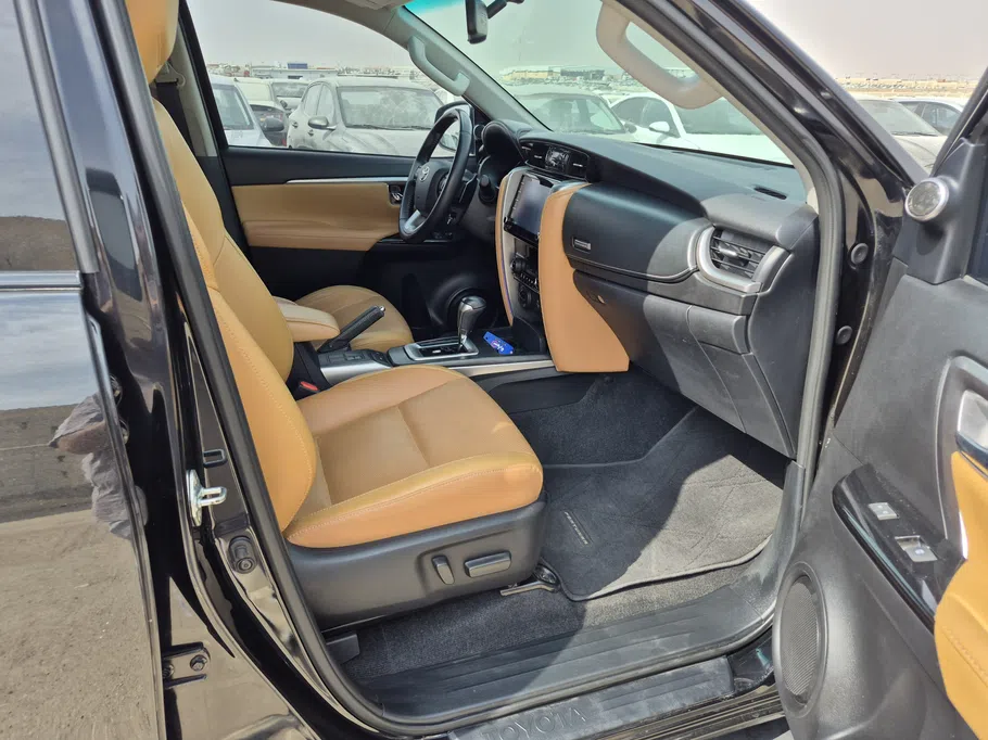 2025 Toyota Fortuner VX3 