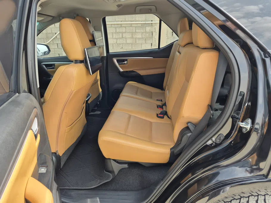 2025 Toyota Fortuner VX3 