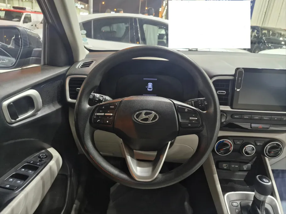 2025 Hyundai Venue Smart 