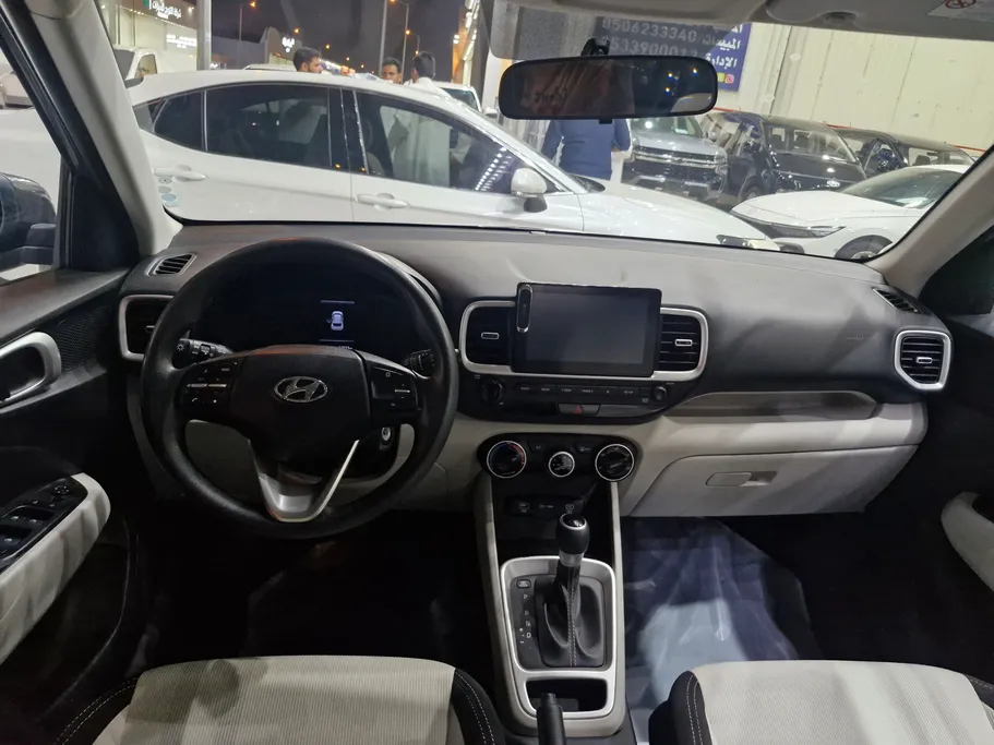 2025 Hyundai Venue Smart 