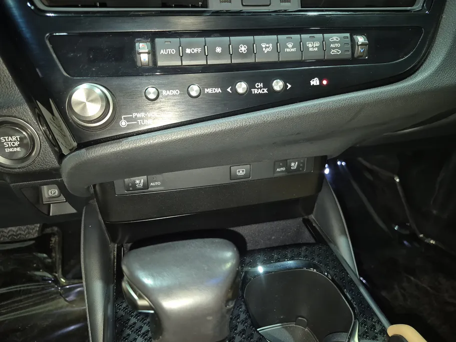 لكزس ES 350 2024 