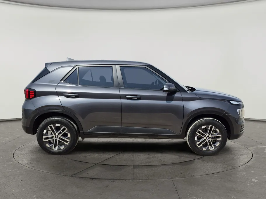 2024 Hyundai Venue Smart 