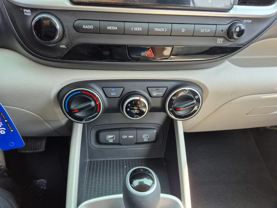 2024 Hyundai Venue Smart 