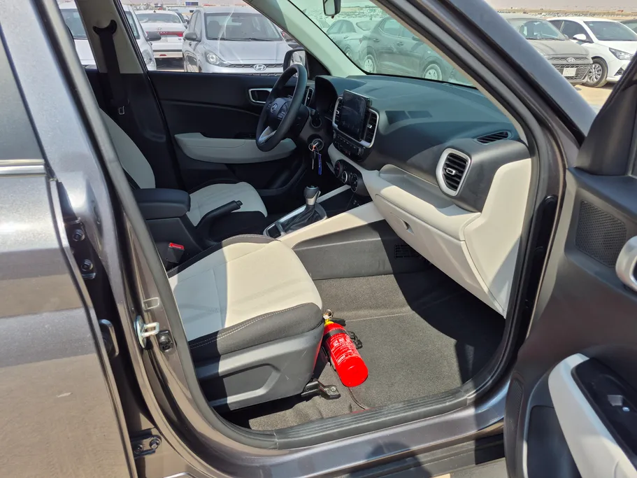 2024 Hyundai Venue Smart 