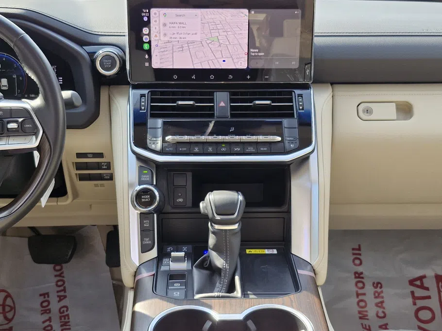 تويوتا لاندكروزر GXR4 2025 