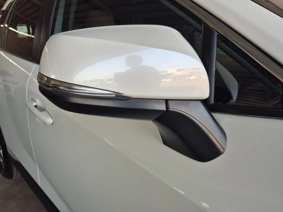 2025 Toyota RAV4 LE HEV 