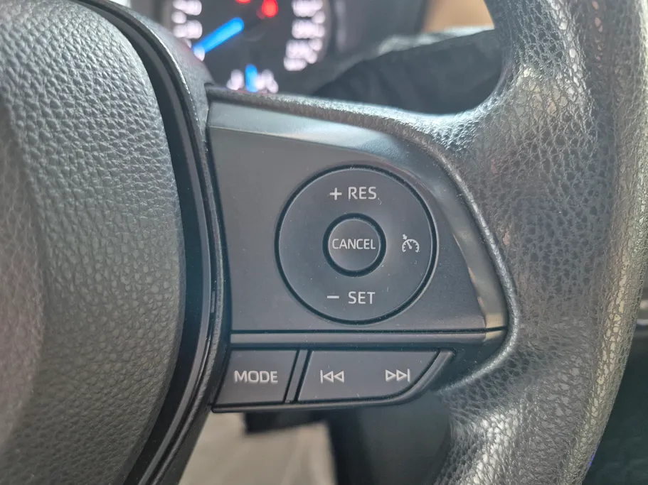 2025 Toyota RAV4 LE HEV 