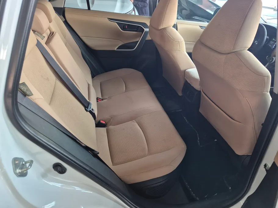 2025 Toyota RAV4 LE HEV 