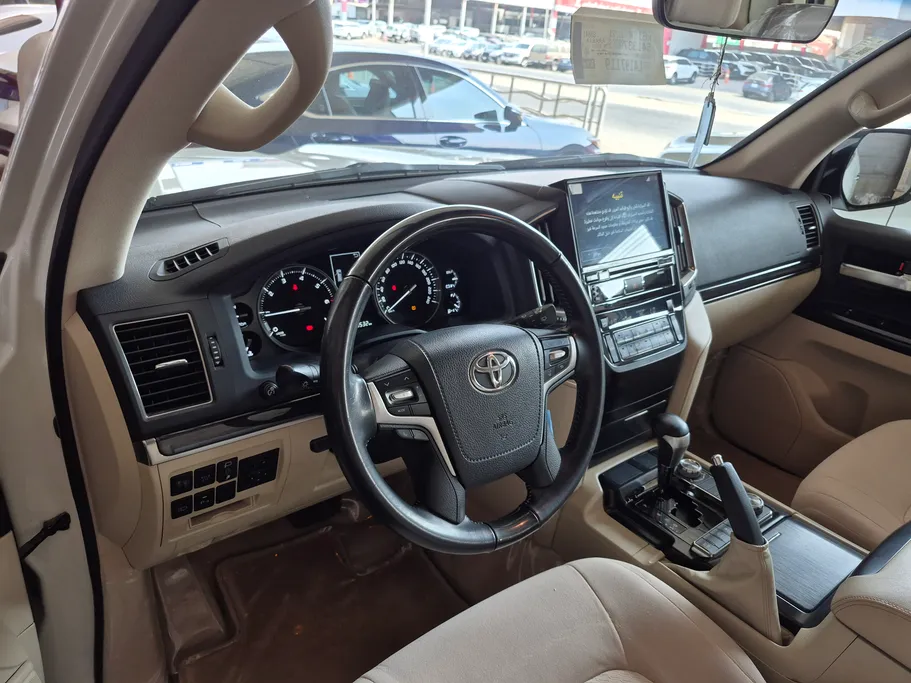 تويوتا لاندكروزر GXR Grand Touring 2020 