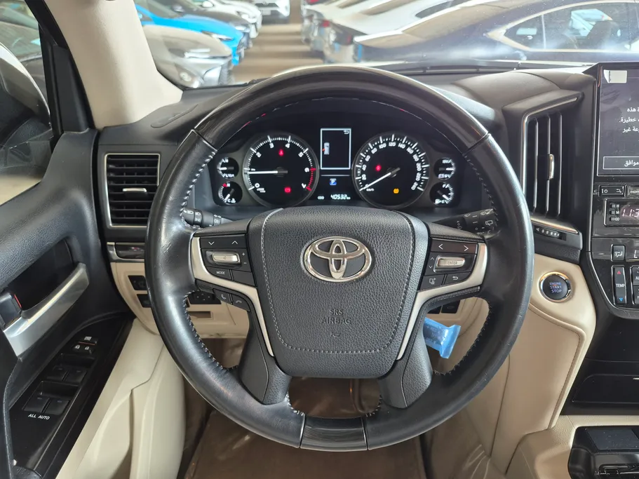تويوتا لاندكروزر GXR Grand Touring 2020 