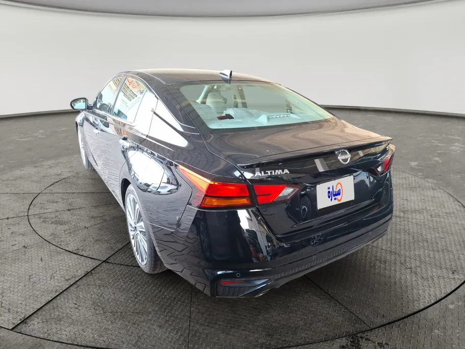 2024 Nissan Altima SV 