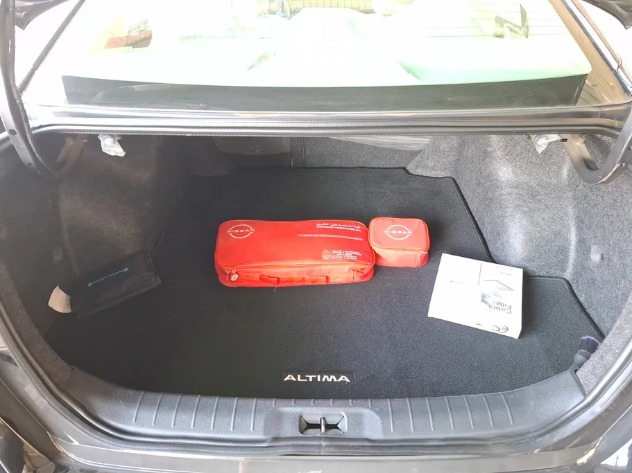2024 Nissan Altima SV 