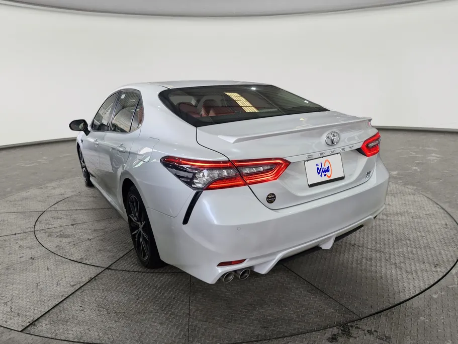 2024 Toyota Camry  SE 