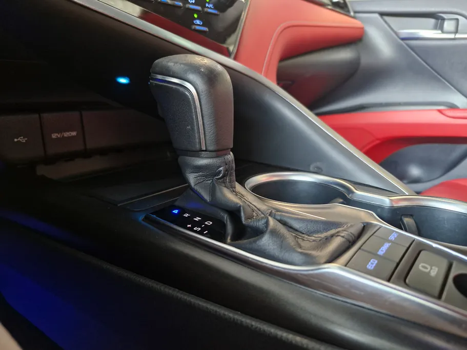 2024 Toyota Camry  SE 