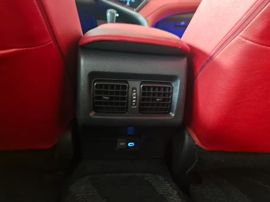 2024 Toyota Camry  SE 