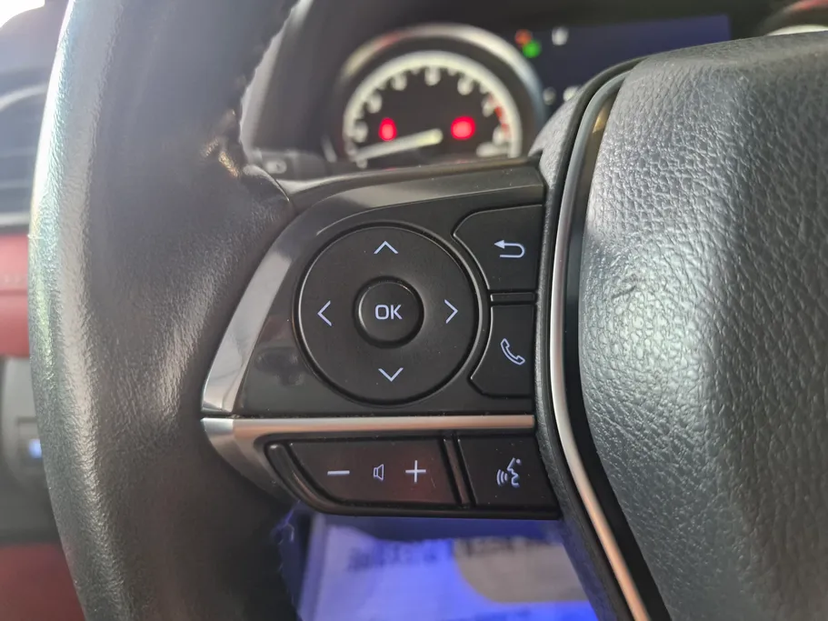 2024 Toyota Camry  SE 