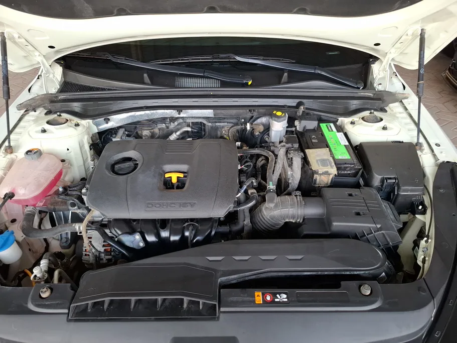 2022 Kia K5 GL 