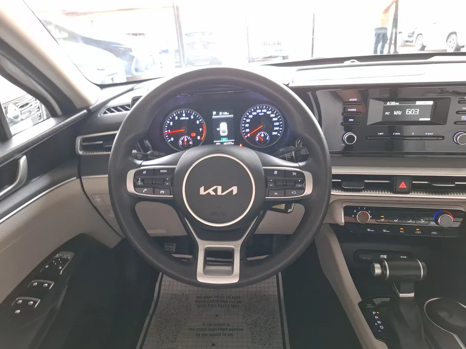 2022 Kia K5 GL 