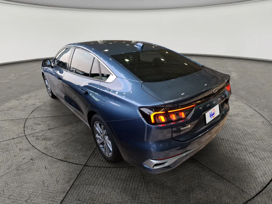 2023 Ford Taurus Trend 