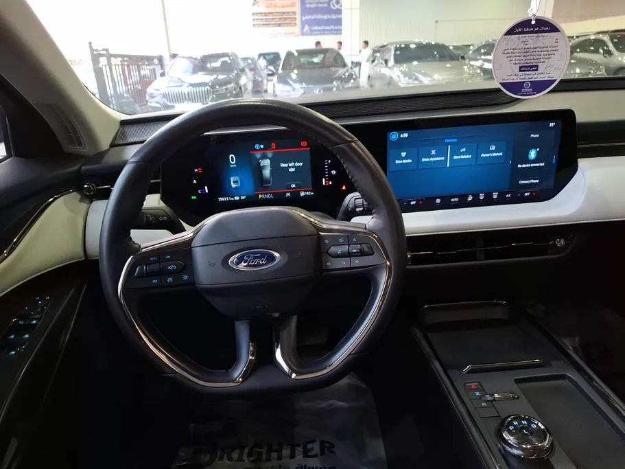 2023 Ford Taurus Trend 