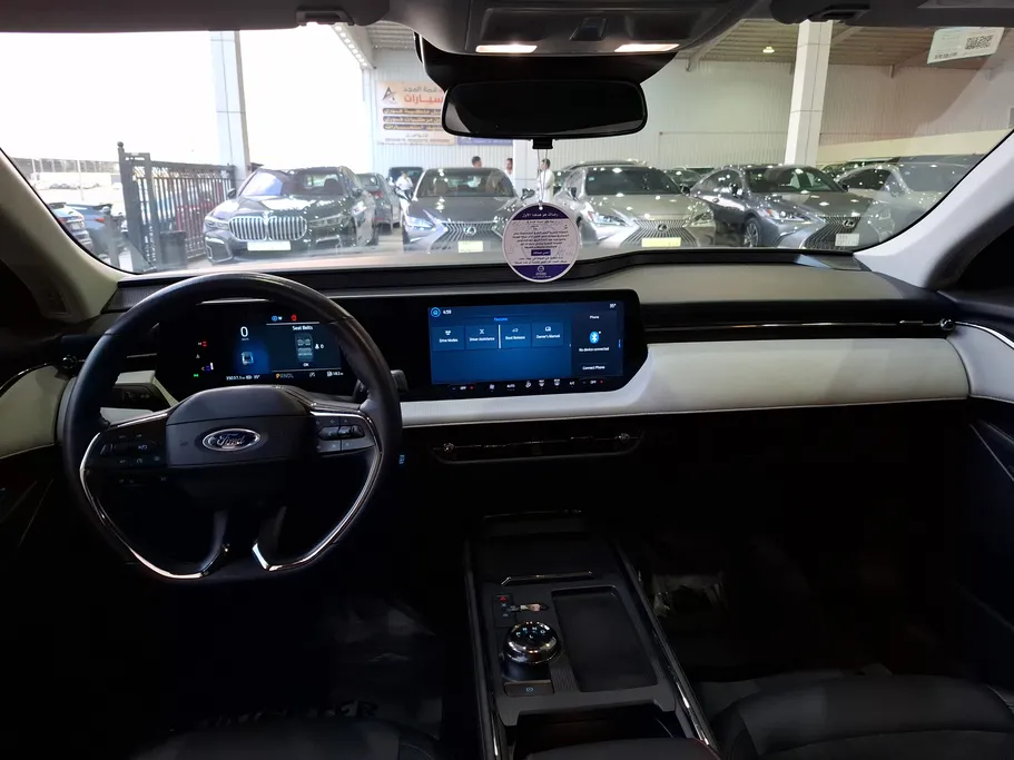 2023 Ford Taurus Trend 