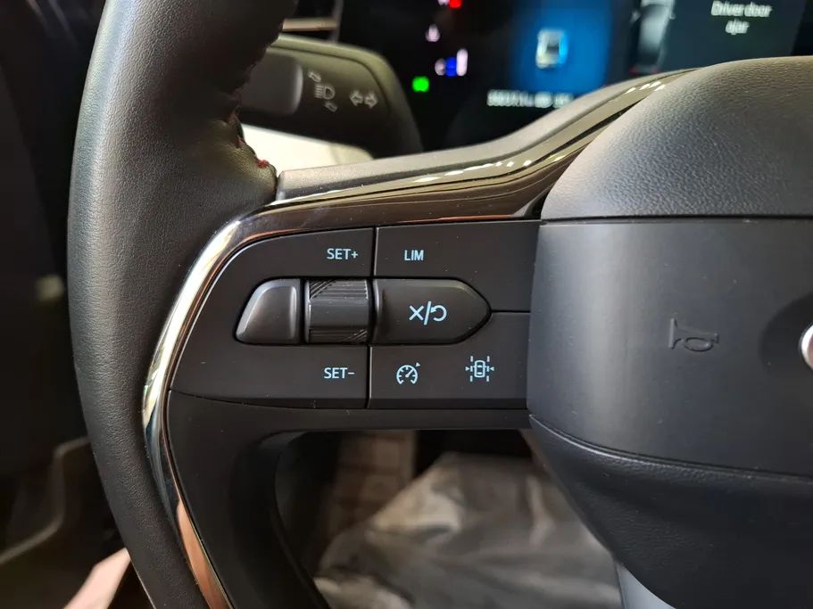 2023 Ford Taurus Trend 