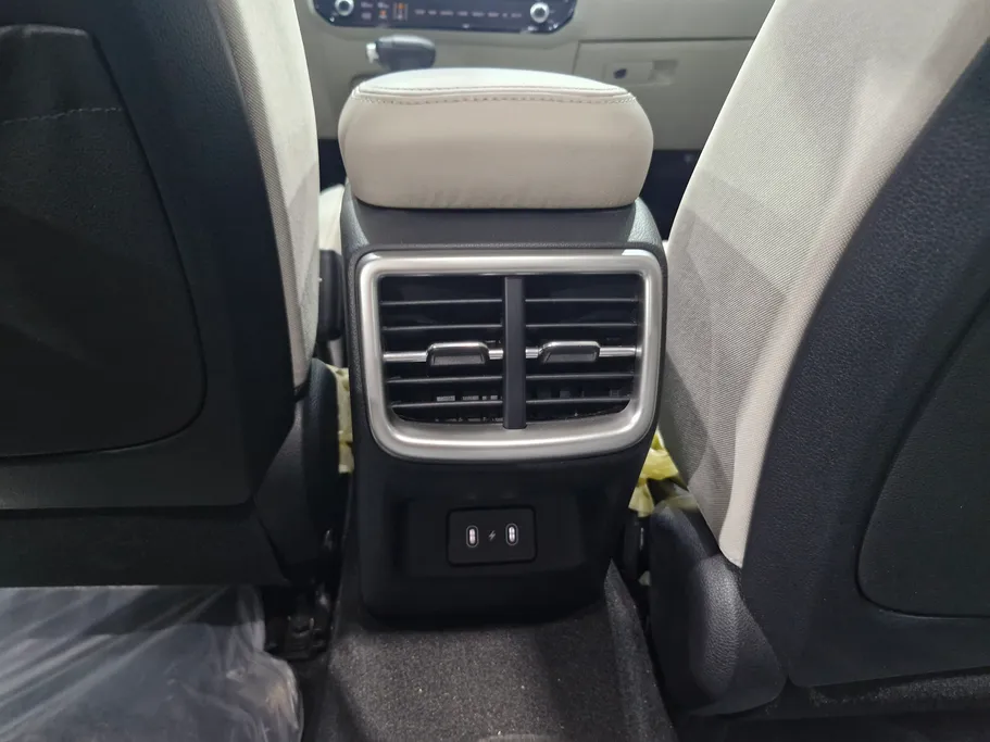 2025 Kia K5 LX2 