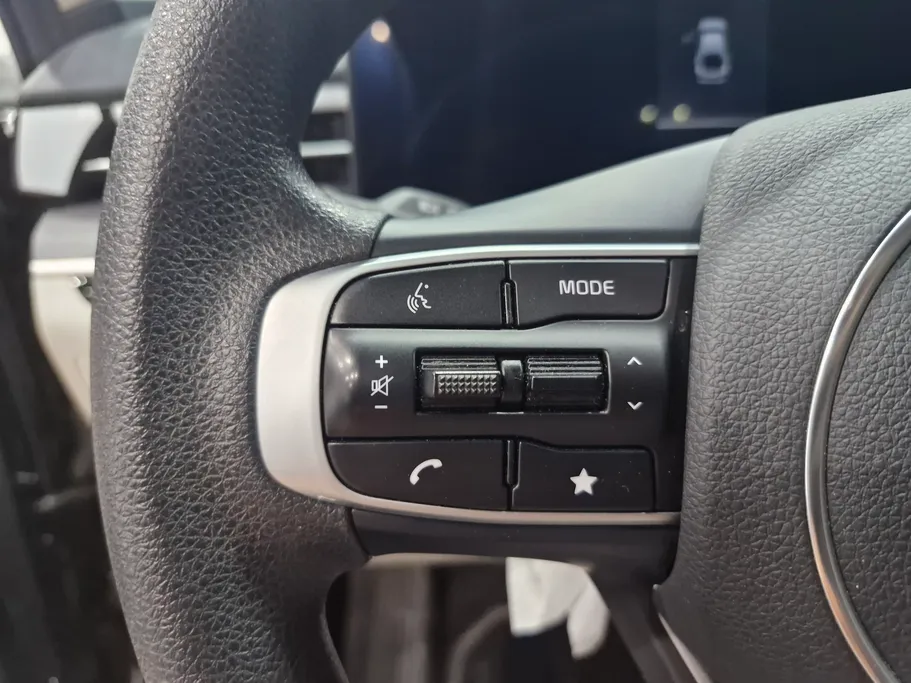 2025 Kia K5 LX2 