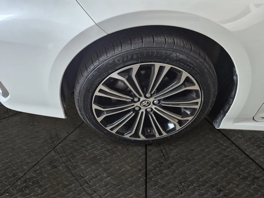 تويوتا كورولا XLI Executive Moonroof 2023 