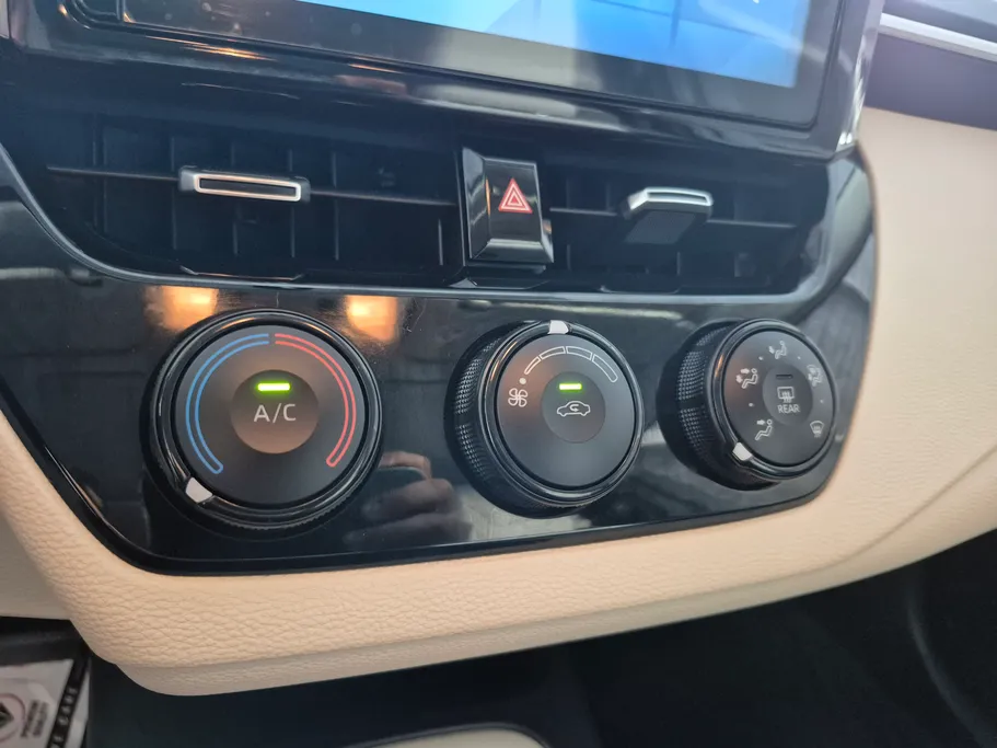 2023 Toyota Corolla XLI Executive Moonroof 