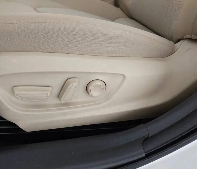 2022 Toyota Camry  GLE 