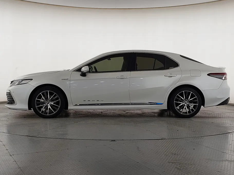 2022 Toyota Camry  GLE 