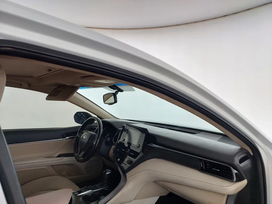2022 Toyota Camry  GLE 