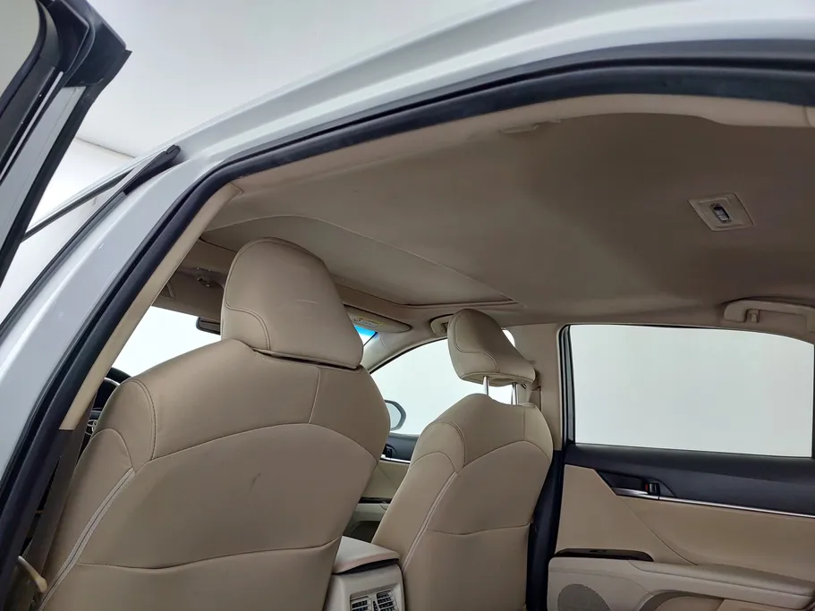 2022 Toyota Camry  GLE 