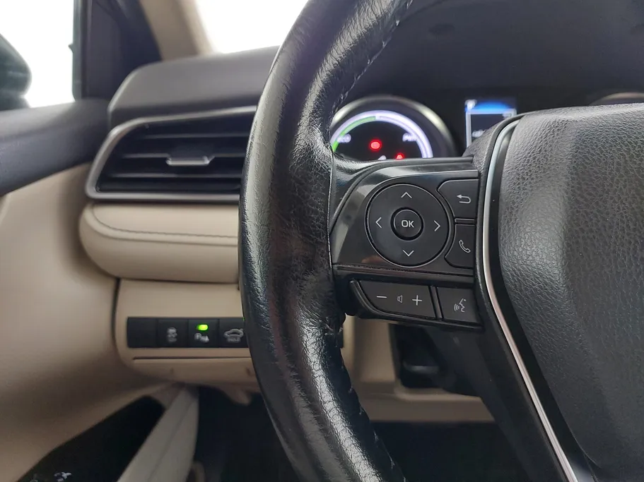 2022 Toyota Camry  GLE 