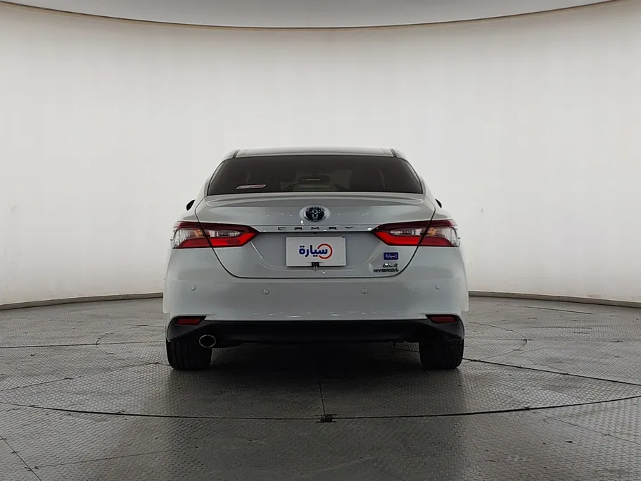 2022 Toyota Camry  GLE 