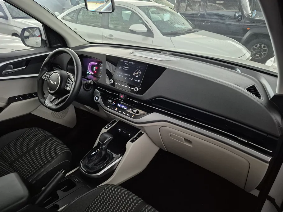 كيا كارينز GLS 2025 