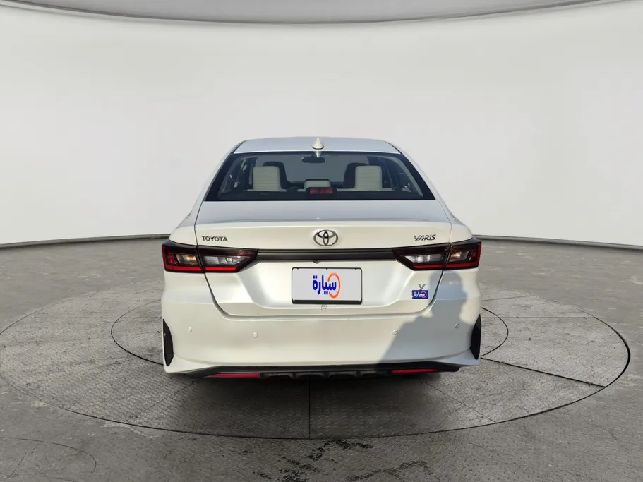 2024 Toyota Yaris  Y 
