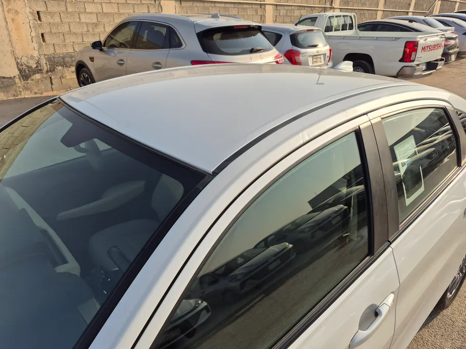 2024 Toyota Yaris  Y 