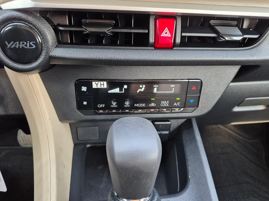 2024 Toyota Yaris  Y 