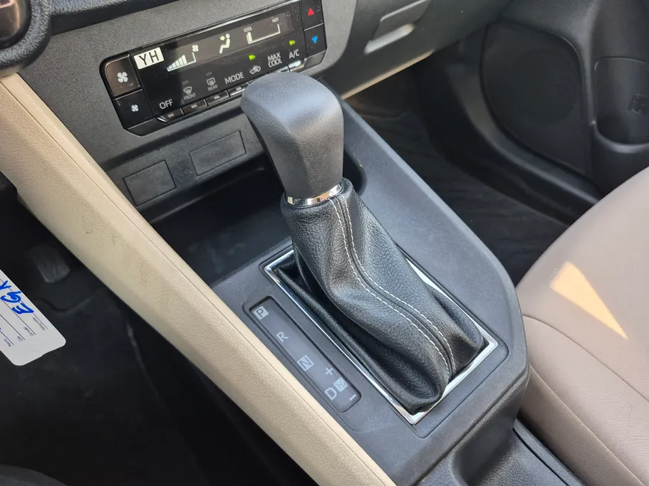 2024 Toyota Yaris  Y 